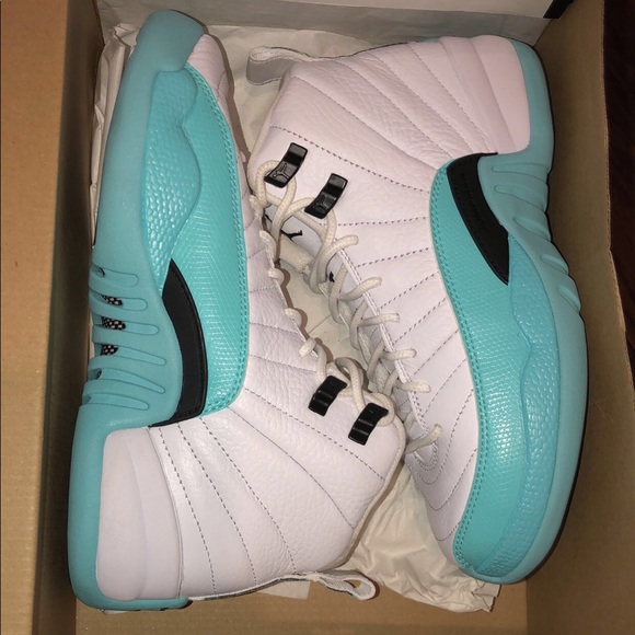 aqua 12s